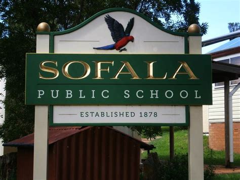 Sofala Public School Sign | School signs, Public school, Church signs