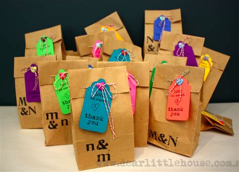 Lolly bag gift tokens :) | Diy party favors, Diy party, Little gifts