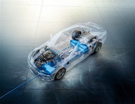 BMW Reveals Wireless EV Charging Tech - CarSaar