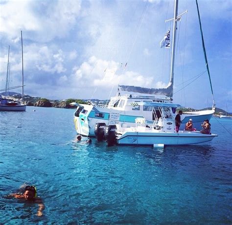 Pizza Boat | St. Thomas US Virgin Islands | Good Day Charters