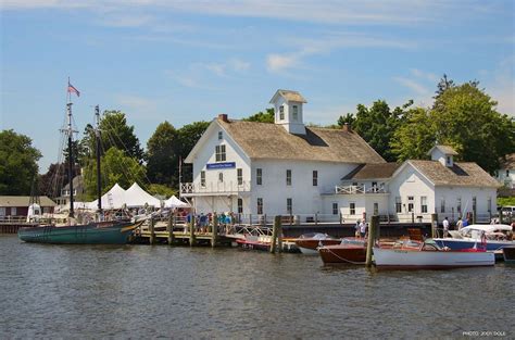 Connecticut River Museum — Museum Search and Reference