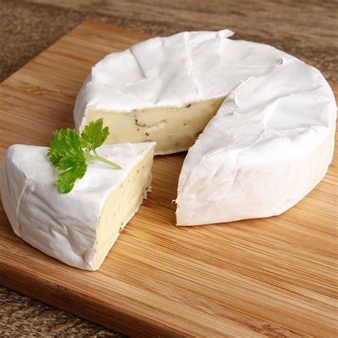 cheese wheel - Google Search | Cheese wheel, Recipes appetizers and ...