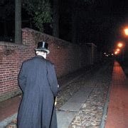 Philadelphia Ghost Tour by Candlelight | GetYourGuide