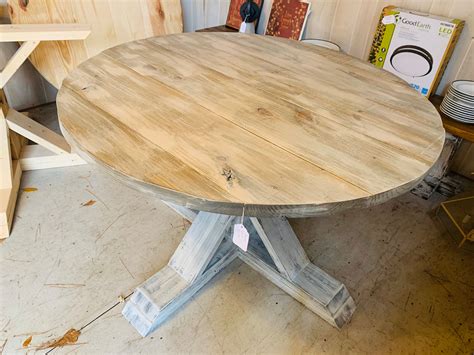 Round Rustic Farmhouse Table, Single Pedestal Style Base, White Wash Top with Distressed White ...