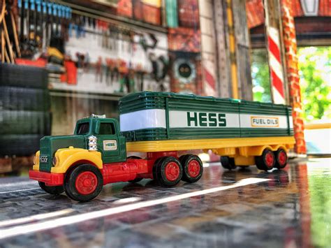 First-Look Review: 2019 Hess Toy Truck Miniature Series - The Toy Insider