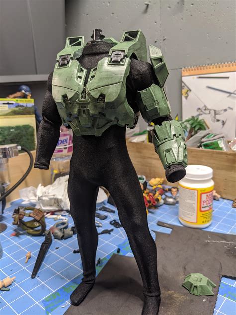 Working on a Halo Infinite 1:6 custom : r/hottoys