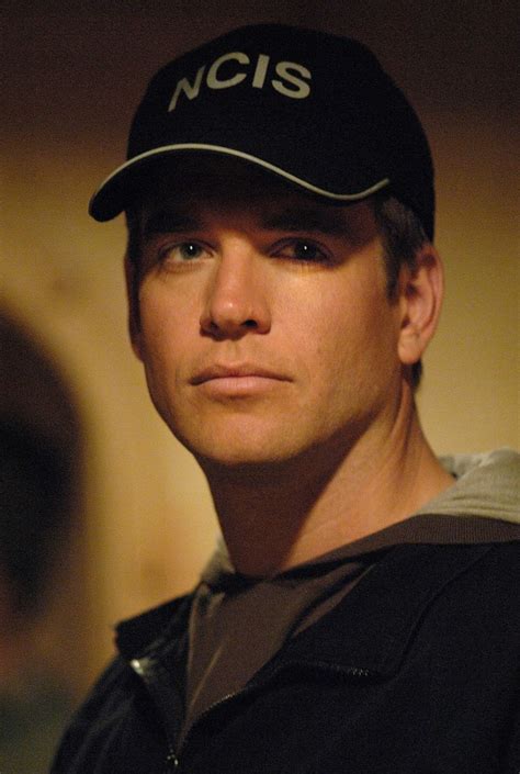 NCIS - Season 3 Episode 23 - "Hiatus: Part 1" | Michael weatherly, Anthony dinozzo, Ncis