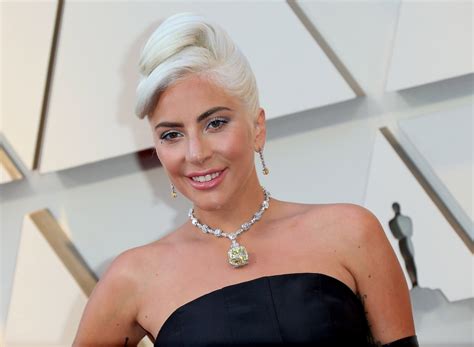 All The Details On Lady GaGa's MASSIVE $30 Million Tiffany & Co. Oscars Necklace! - Perez Hilton