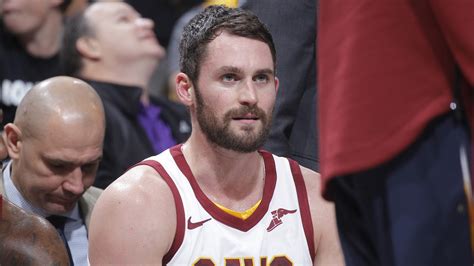 Kevin Love injury: Cavs F fractures hand, out 6-8 weeks - Sports ...