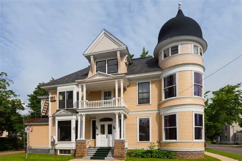 42 House Designs with a Turret (Heritage and New Houses) - Home ...