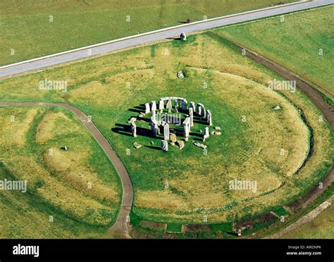 Stonehenge aerial landscape hi-res stock photography and images - Alamy