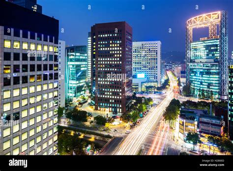 Seoul city at night Stock Photo - Alamy