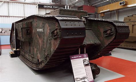 British Mark V (extended) Tank 1918 Tank Museum Bovington | Ww1 tanks