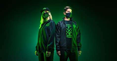 Razer Apparel Collection - T-shirt, Hoodie, Sweatpants, and more ...