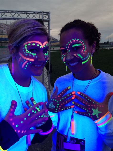 Glow in the dark face paint for the Fun glow run | Me likey | Pinterest ...