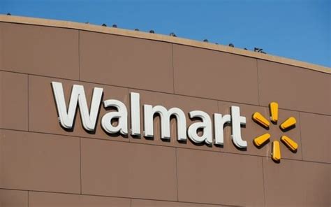 Walmart announces wage hikes after sales soared in 2020 | Free Malaysia ...