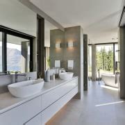 Large window walls in master ensuite make the most… | Trends