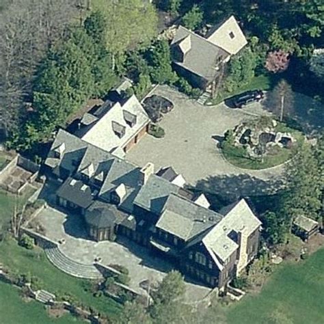 Robert Kraft's House in Chestnut Hill, MA (Google Maps)