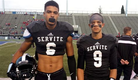 Football: Brother bond is strong at Servite - Los Angeles Times