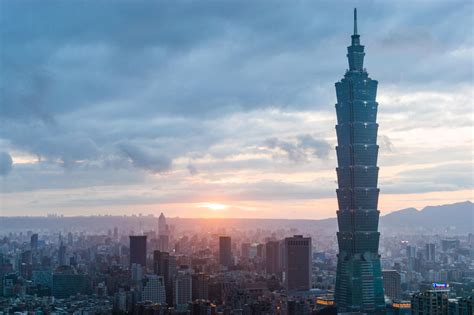 Sunset at Elephant Mountain : r/taiwan