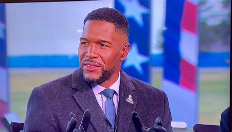 Michael Strahan goes on emotional New York Giants speech live on Fox ...