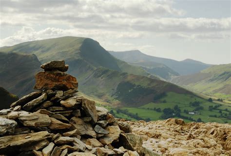 A Guide to the Catbells Walk | LDLH Blog