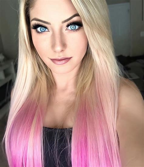 Alexa Bliss WWE American Professional Wrestler Cut Her Hair - Trending Haircut