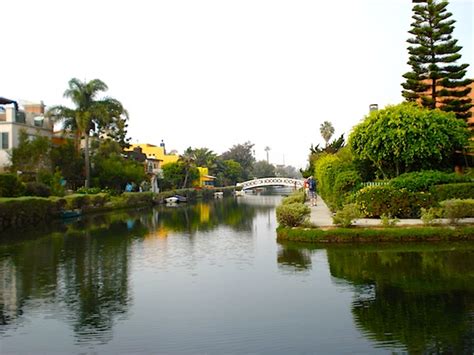 Jigsaw Magazine: L.A. LANDMARKS - Venice Canals