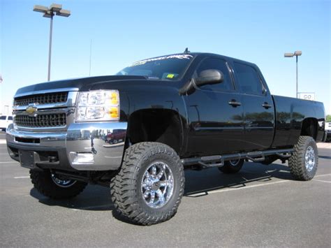 Chevy Truck: Lifted Chevy Silverado