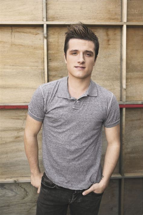 Get to Know The Hunger Games' Josh Hutcherson (He's a Genuinely Nice ...