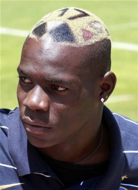 Mario Balotelli Hairstyles - The Sport and Football Report