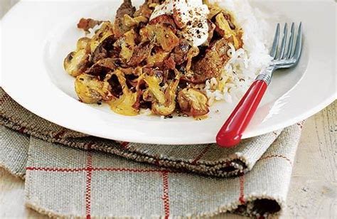 Gordon Ramsay's Beef Stroganoff Recipe - Lyn's Kitchen