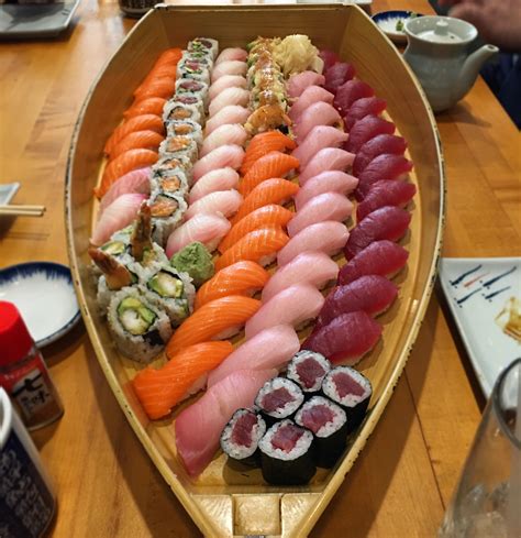 [I ate] Sushi Boat : r/food