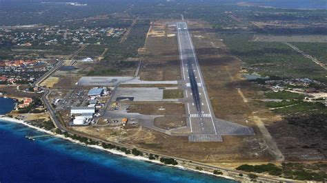 Develop growth scenario’s for the development of Bonaire International Airport – MovingDot