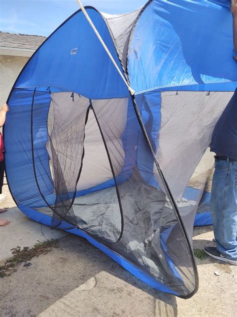 EZ Twist Pop-Up Screen Tent *OBO* for Sale in Fontana, CA - OfferUp