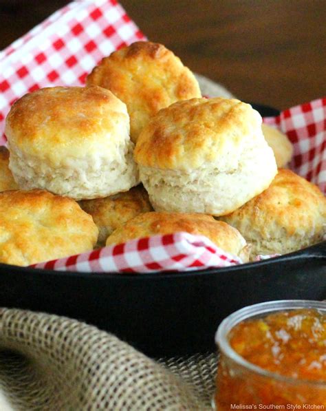 Fluffy Southern Buttermilk Biscuits - melissassouthernstylekitchen.com