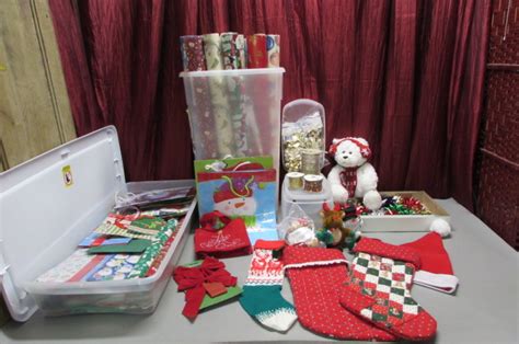 Lot Detail - RUBBERMAID WRAP & CRAFT BOX FULL OF WRAPPING PAPER & MORE