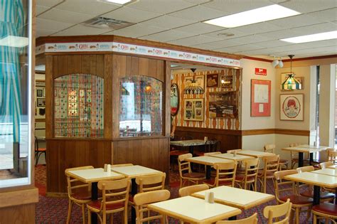 The first Wendy's 7-15-2006 (3) | Here is the interior of th… | Flickr