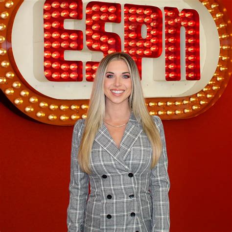 Meet Erin Dolan, the stunning ESPN betting analyst who has TV viewers in awe and stuns in ...