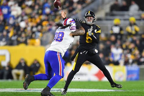 Bad decisions and a curious game-plan doom the Steelers vs. the Bills - Behind the Steel Curtain