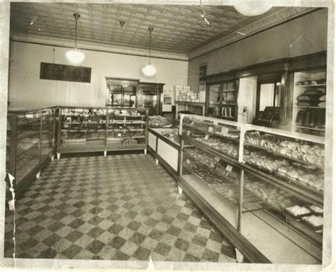 As Dinkel’s Closes After 100 Years In Chicago, Customers Say Goodbye To More Than Just A Bakery ...