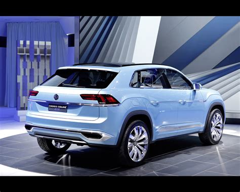 Volkswagen Plug-in Hybrid Cross Coupe GTE Concept 2015