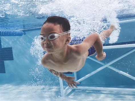 Swimming Lessons for Kids | Life Time Swim Maple Grove