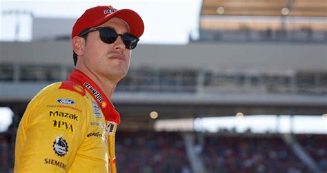 Joey Logano to continue champion's journal tradition | NASCAR