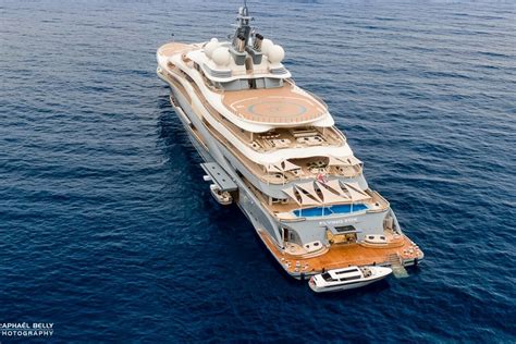 FLYING FOX Yacht • Dmitry Kamenshchik $400M Superyacht