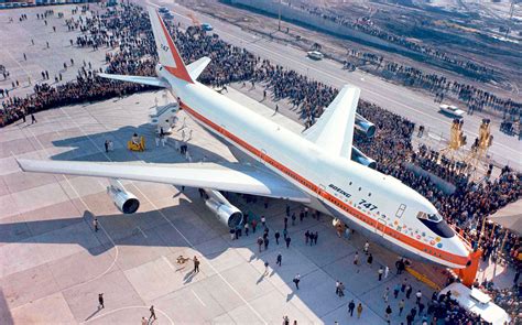 First and last 747s. : r/aviation