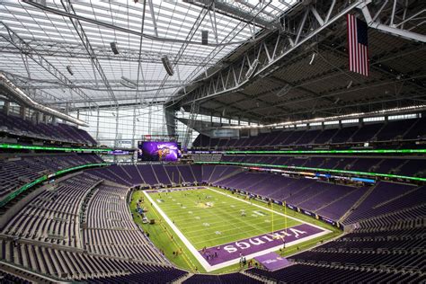 The Vikings' new stadium is a beautiful place where football happens to ...