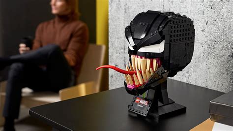 Venom Will Join LEGO’s Growing List Of Buildable Heads/Helmets