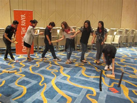 Team Building Games in Macau - group games and team work activities