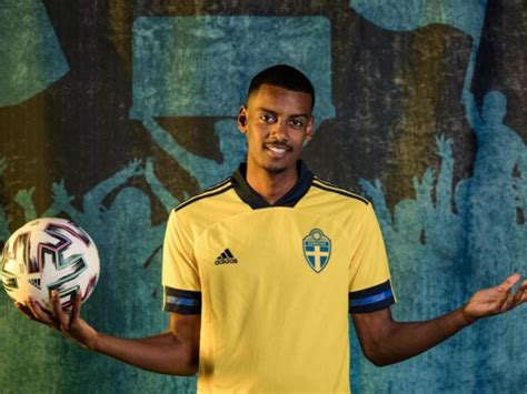 Alexander Isak - Bio, Net Worth, Salary, Transfer News, Nationality ...